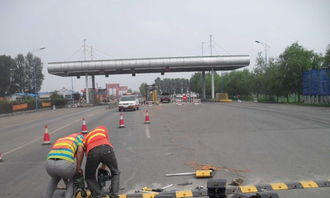 交通設施 道路劃線、停車場劃線與指示牌施工安裝的重要性